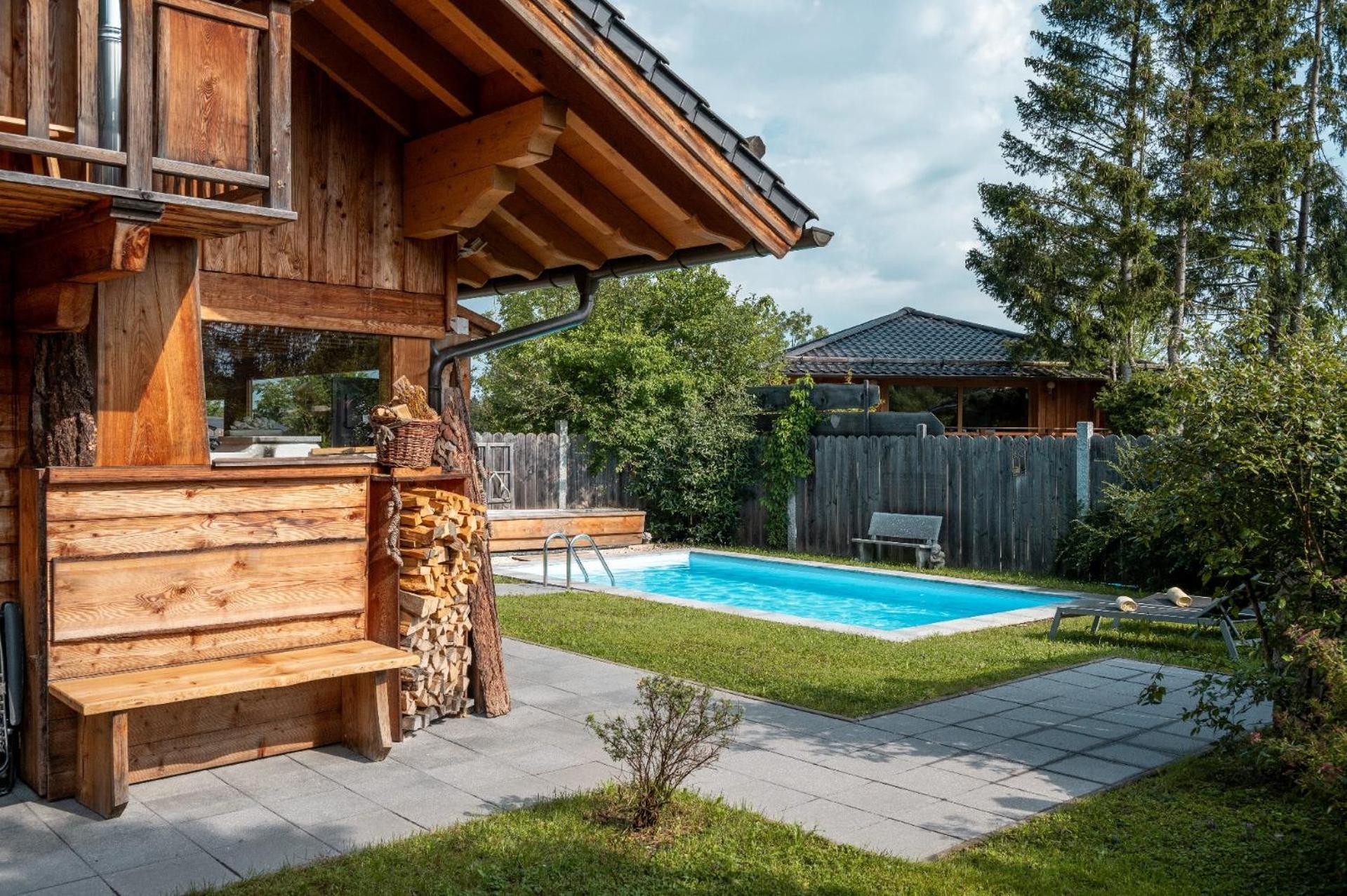 Chalet Bayern Bei Salzburg Und Berchtesgaden Mit Whirlpool Und Sauna Ainring