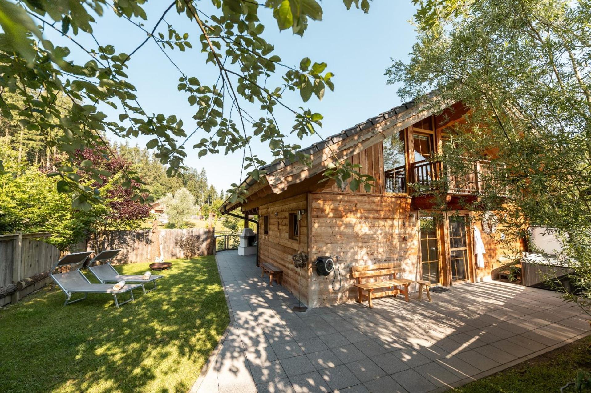 Bayern Bei Salzburg Und Berchtesgaden Mit Whirlpool Und Sauna Chalet Ainring
