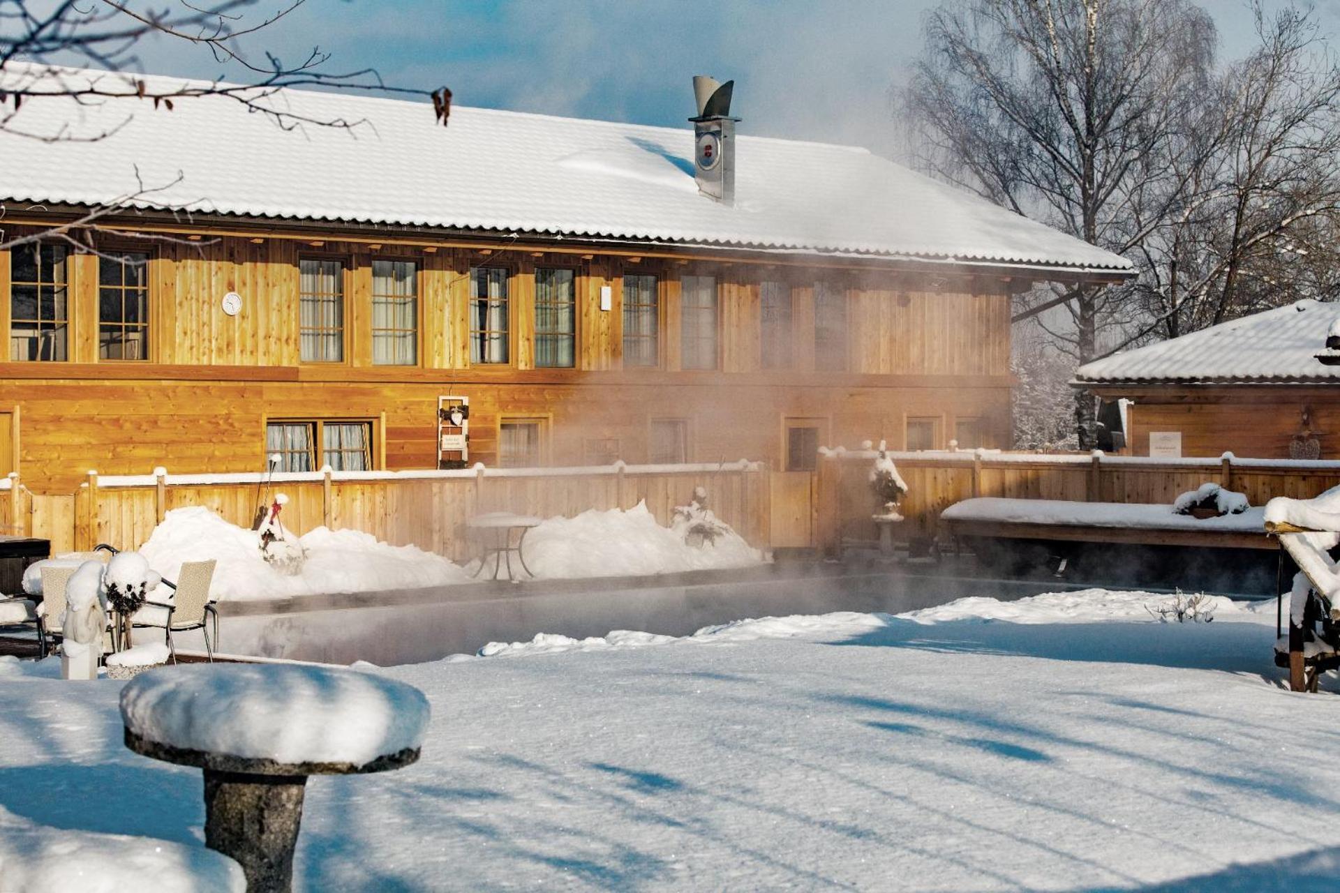 Bayern Bei Salzburg Und Berchtesgaden Mit Whirlpool Und Sauna Шале